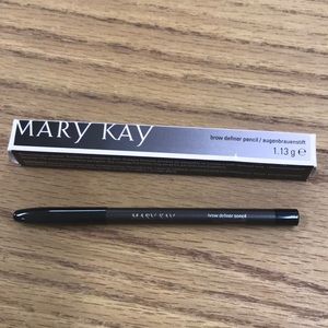 Mary Kay Brow Definer Pencil in Soft Black